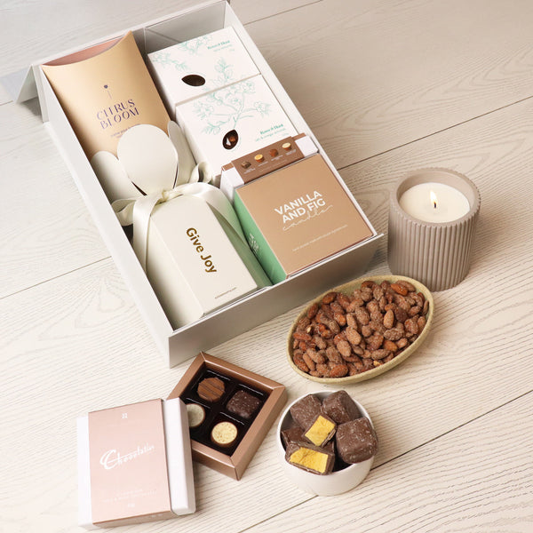 Pamper Gifts & Hampers | Skin Care Gift Boxes | Edible Blooms New Zealand