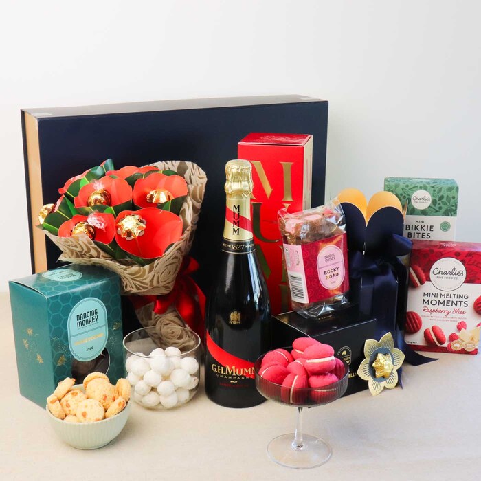 G.H.Mumm Luxury Hamper Bouquet