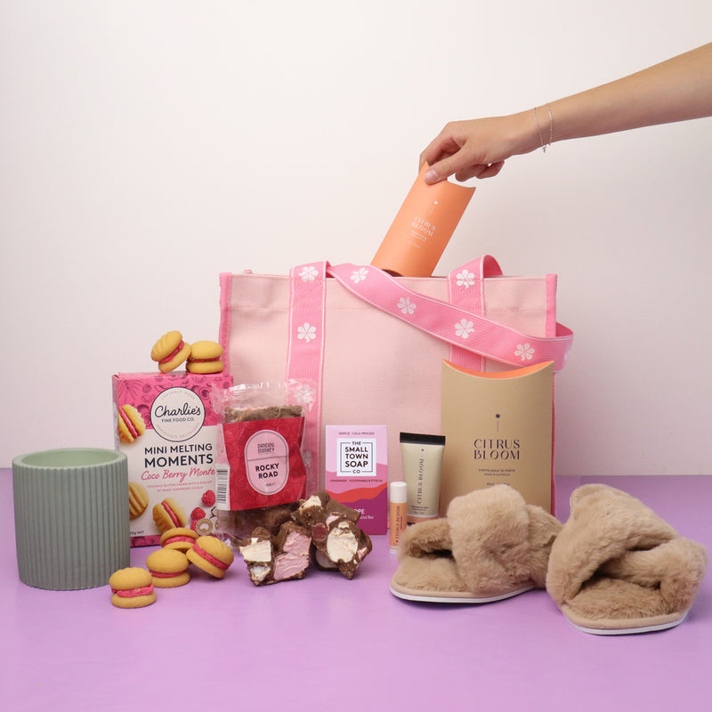 Pamper Tote